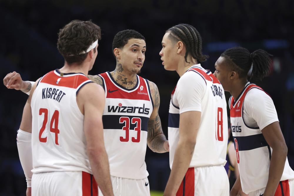 在场上拼尽 在场上拼尽